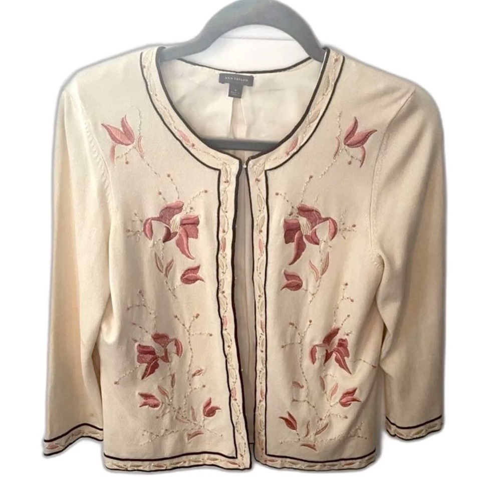 ANN TAYLOR | VINTAGE Silk Cardigan Floral Embroidered Beaded Cream Sweater - M